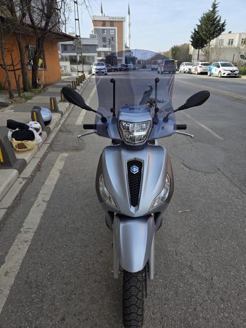Piaggio Medley S 150 Ön Cam 2021-2025 Model 54cm Füme Renkli APARATSIZ GÖNDERİLİR