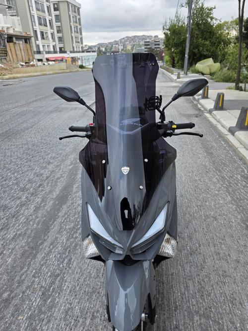 Revolt RSX4 Siperlik Ön Cam 2022-2025 Model 78cm Siyah Renkli 4mm UZUN CAM