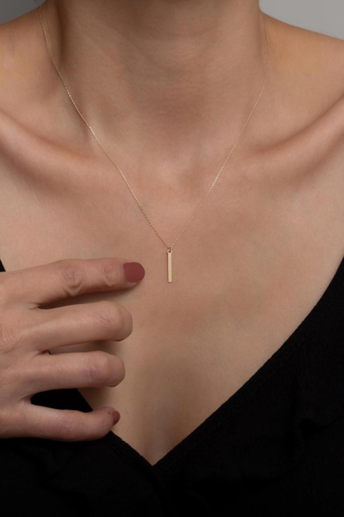 14 Ayar Altın Çubuk Plaka Kolye