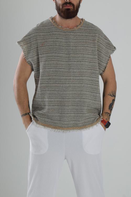 Buldan Kumaş Sıfır Kol T-Shirt