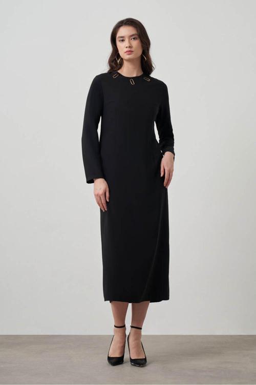 Süs Yakalı Siyah Elbise S