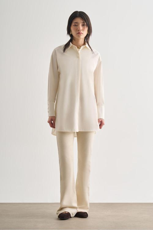 Premium Saf Pamuk Kalın Manşetli Oversize Beyaz Gömlek M