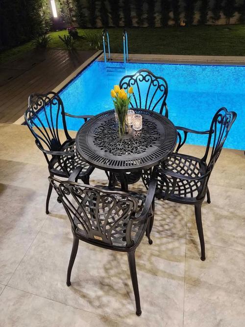 Ferforje görünümlü Plastik Yuvarlak İstanbul Masa Sandalye Takımı  1 Masa 4 Sandalye Balkon, Bahçe Mobilyası