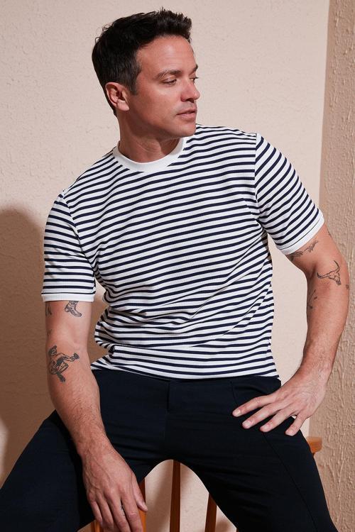 Pamuklu Çizgili Regular Fit Bisiklet Yaka Erkek T Shirt 5903005 İNDİGO