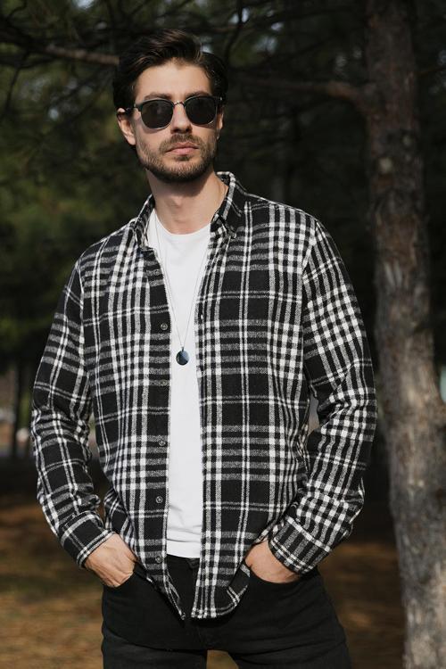 Pamuklu Ekoseli Slim Fit Düğmeli Yaka Erkek Gömlek CF23W114653 SİYAH
