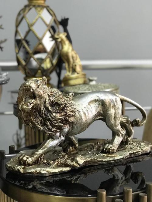 Dekoratif Aslan Biblo Büyük Boy