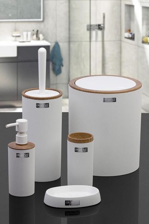 Mina Beyaz Ahşap Desenli Çizgili Yuvarlak 5'Li Banyo Seti