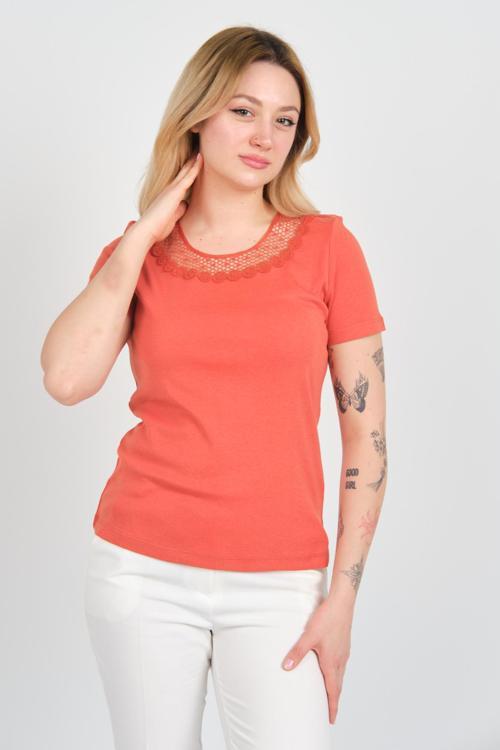 Kadın Yakası Dantel İşlemeli Kısa Kol Pamuklu Bluz 24E008 Kiremit