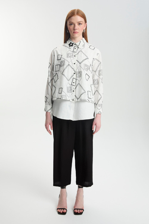 Geometrik Desenli Aksesuarlı Ekru Tunik T-1574