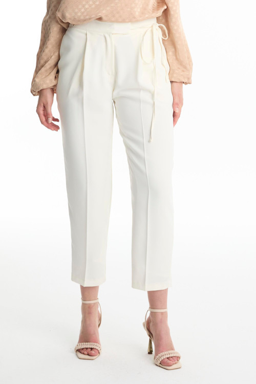 Kuşak Detaylı Ekru Pantolon P-0229