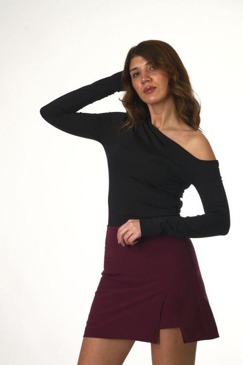 Kadın Şortlu Yırtmaç Detaylı Mini Etek