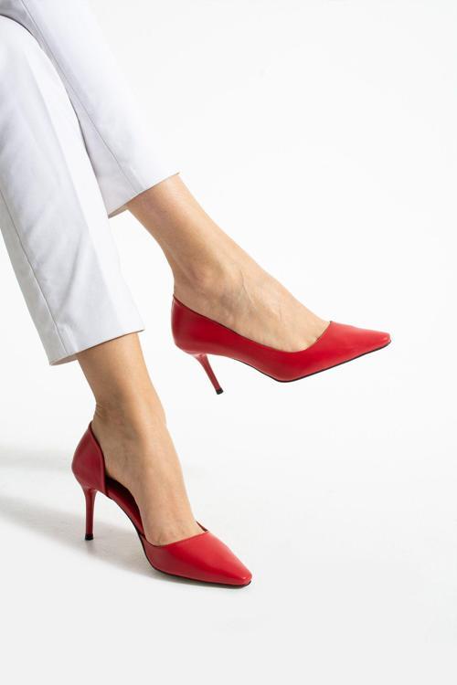Şık Mat Kırmızı Vegan Deri Stiletto | 7 Cm İnce Topuklu Günlük Rahat Ofis Ayakkabısı Neolit Taban