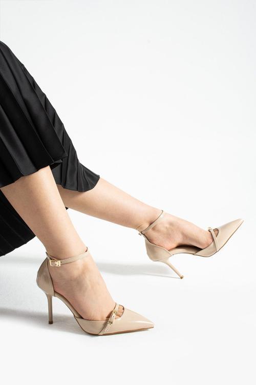 Bej Parlak Kırışık Vegan Deri Stiletto | 9 Cm İnce Topuk | Sivri Burun | Şık Rahat Kadın Ayakkabı