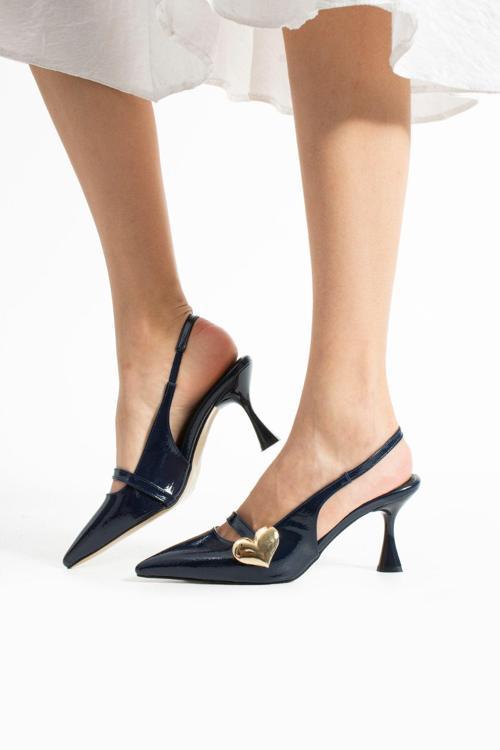 Şık Lacivert Kalp Tokalı Kadın Topuklu Ayakkabı Rugan Görünümlü Vegan Deri Rahat 7Cm Stiletto