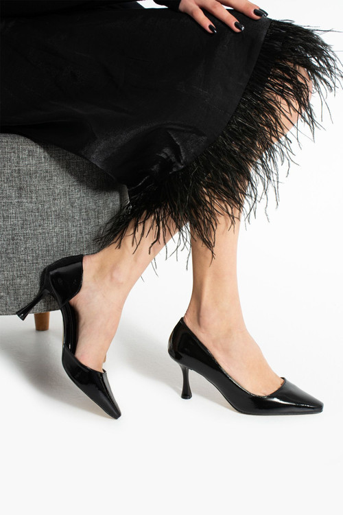 Siyah Kırışık Parlak Vegan Deri Kare Burun 7 Cm Topuklu Kadın Ayakkabı | Rahat, Şık, Özel Gün Stil