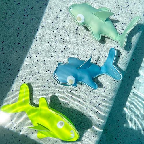 - Salty the Shark Deniz ve Havuz Dalış Oyuncakları