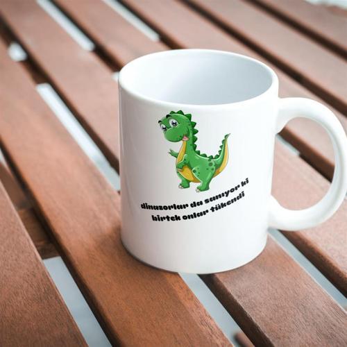 Dinozorlarda Sanıyorlar ki  Birtek Onlar Tükendi Kupa Bardak