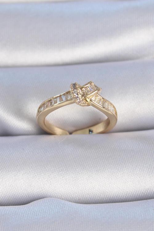Pirinç Gold Renk Zirkon Taşlı Düğüm Model Kadın Yüzük