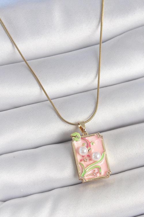Gold Renk Zincir Pembe Mineli İncli Çiçek İşlemeli Portre Model Kadın Kolye - EBJ250519W33978