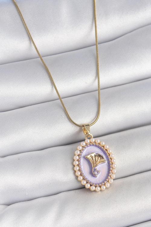 Gold Renk Zincir Mor Mineli İncili Zirkon Taşlı Çiçek İşlemeli Portre Model Kadın Kolye - EBJ250519W33980