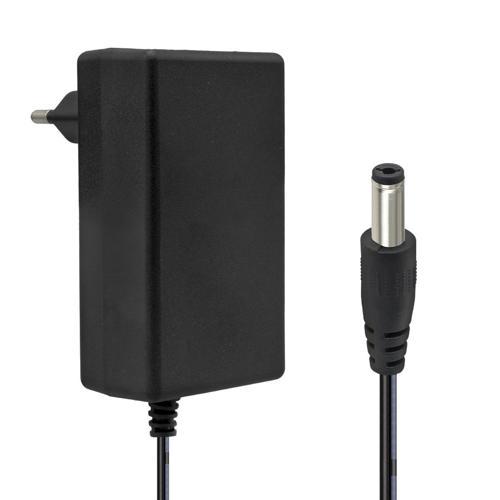 Weko 12 Volt 2 Amper 24 Watt Plastik Kasa Priz Tipi Adaptör 5.5x2.5 Uçlu