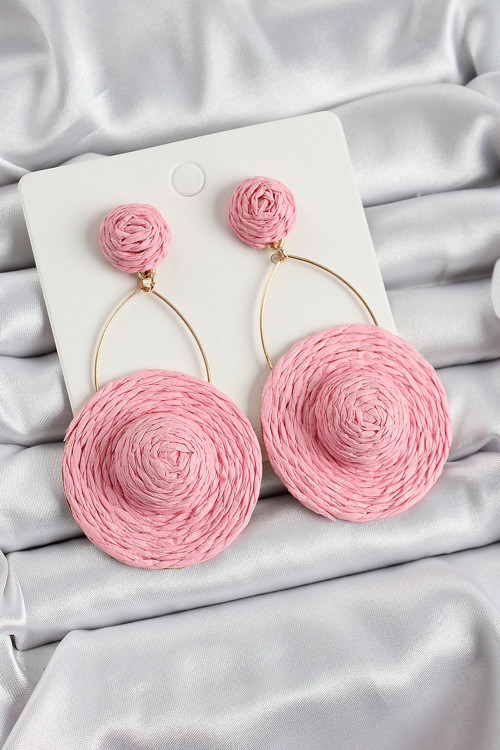 Pembe Şapka Figürlü Hasır Örgü Model Sallantılı Gold Renk Kadın Küpe SL12240
