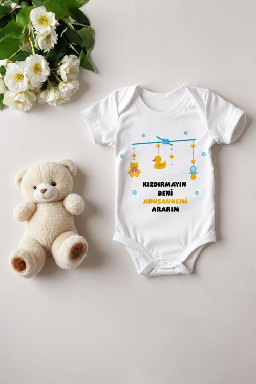 %100 Pamuk Kısa Kollu Anneannemi Ararım Desenli Çıtçıtlı Bebek Body Zıbın Beyaz