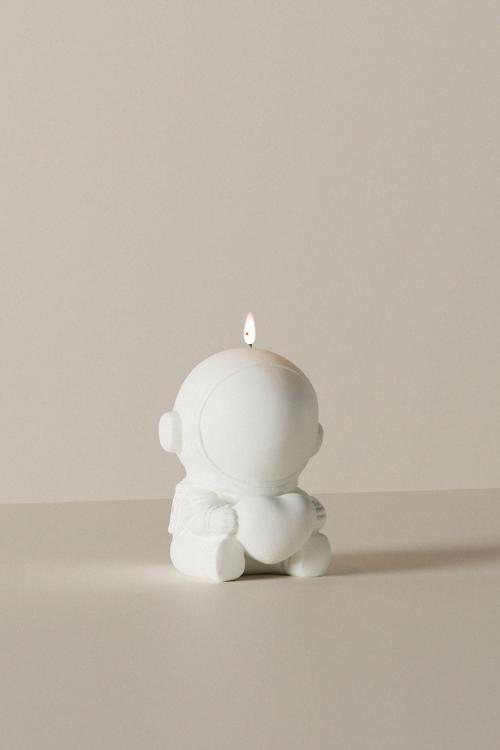 Dekoratif Mini Astronot Kokulu Mum -Astronot Serisi M2 Soya Wax Candle 1 Adet Beyaz