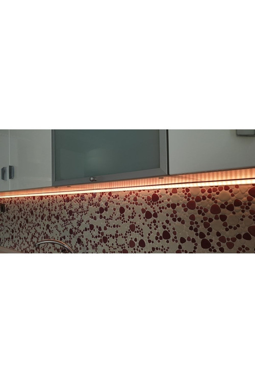 Rgb Renkli Kumandalı Mutfak Dolabı Ve Tezgah Altı Köşe Led Şerit Profil Aydınlatma