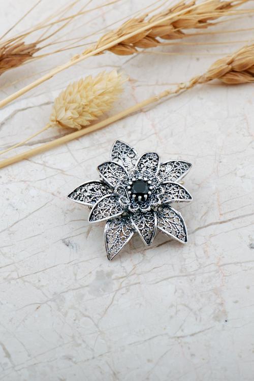 Oniks Taşlı Lotus Telkari Elişi Gümüş Broş 359