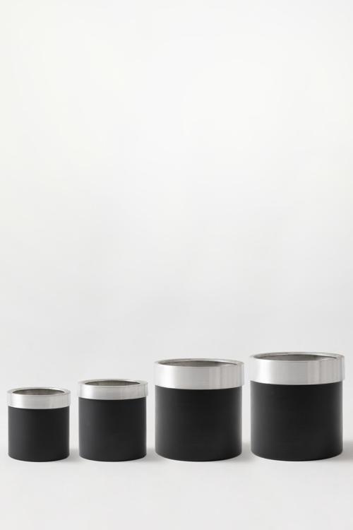 Metal Saksı Siyah Gümüş Bilezikli 4'lü Set