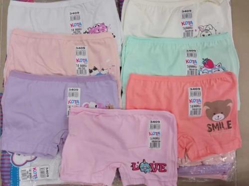3409 KIZ ÇOCUK RENKLİ BASKILI BOXER 12 ADET