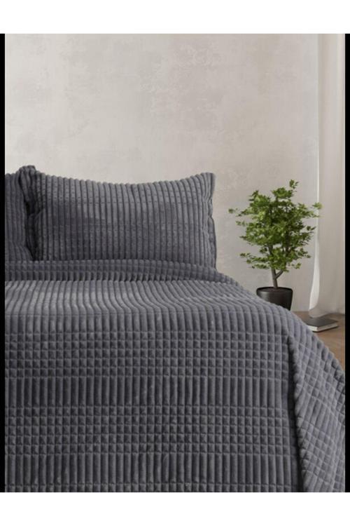 Battal Boy Battaniye Kalın Battaniye Modern Line-Merinos 220X240 2 Yastık Kılıflı