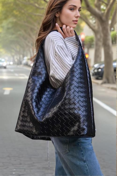 Kadın Şık Örgü Desenli Suni Deri Geniş Omuz Çantası Günlük Kullanım Özenle Seçilmiş Modern Stil