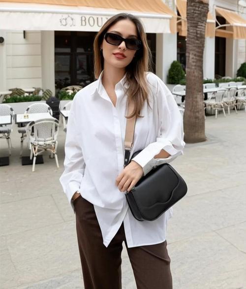 Fermuarlı Vegan Deri Omuz Çantası Düzenleyici Bölmeli Şık Tasarım Günlük Dayanıklı Malzeme