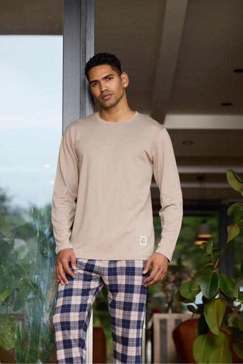6028 Erkek Sıfır Yaka Ekoseli Uzun Kollu Pijama Takım