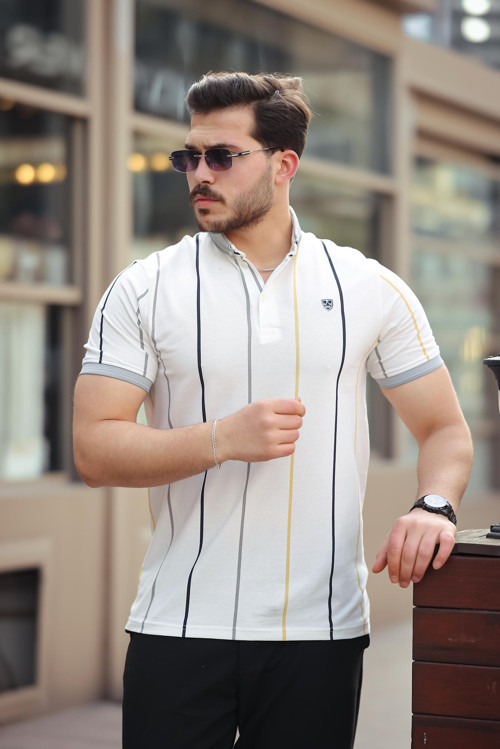 Beyaz Dikey Çizgili Polo Yaka Kısa Kollu Tişört- 2502