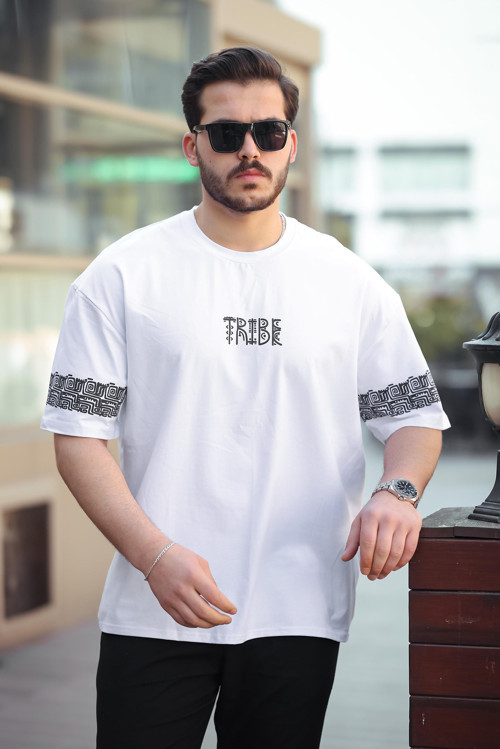 Beyaz Tribe Baskı Detaylı Sıfır Yaka Kısa Kollu Oversize Tişört- 2503