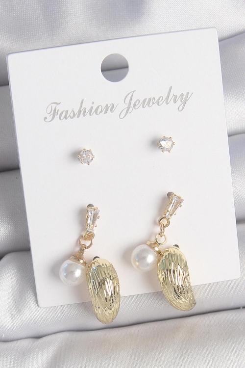 Pirinç Gold Renk Zirkon Taşlı İncili Sallantılı İşlemeli Damla Model 3 Çift Kadın Küpe Seti SL11868