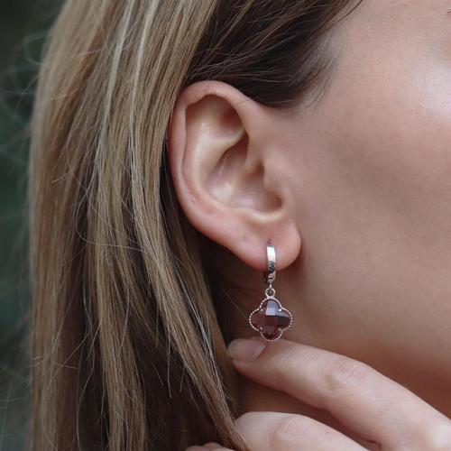 İkonik Alhambra Modeli Zultanit Taşlı Modeli Gümüş Küpe
