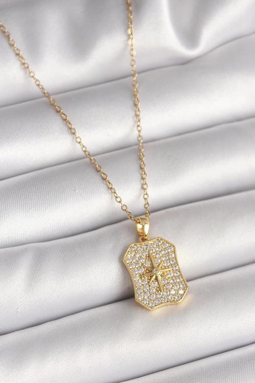 Çelik Gold Renk Zincir Zirkon Taşlı Kutup Yıldız İşlemeli Madalyon Model Kadın Kolye