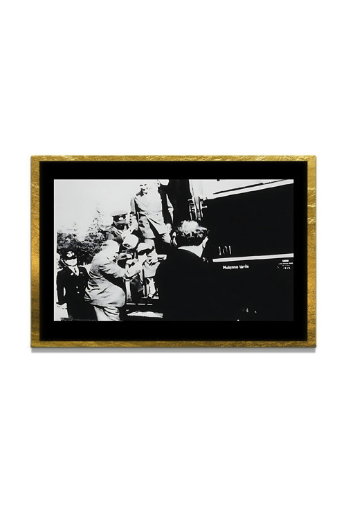 Yapay Zeka İle Yenilenmiş Atatürk Fotoğrafları Siyah Beyaz Cam Tablo, 3D Dekoratif Baskı 459