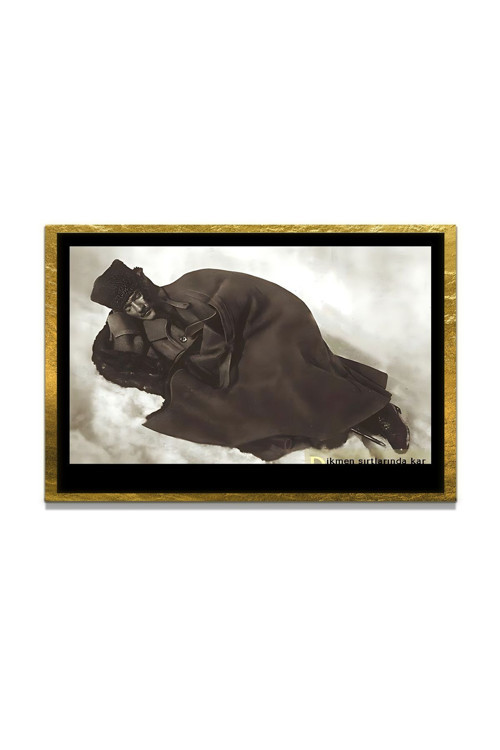 Yapay Zeka İle Yenilenmiş Atatürk Fotoğrafları Siyah Beyaz Cam Tablo, 3D Dekoratif Baskı 696