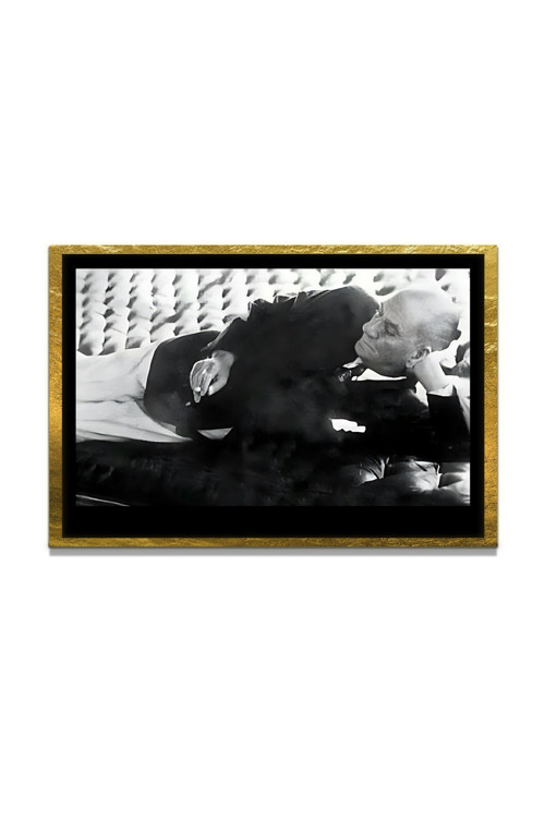 Yapay Zeka İle Yenilenmiş Atatürk Fotoğrafları Siyah Beyaz Cam Tablo, 3D Dekoratif Baskı 635