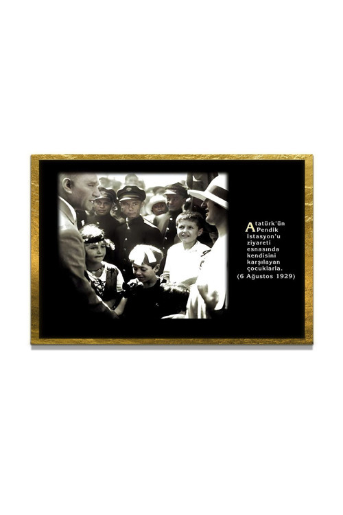 Yapay Zeka İle Yenilenmiş Atatürk Fotoğrafları Siyah Beyaz Cam Tablo, 3D Dekoratif Baskı 500