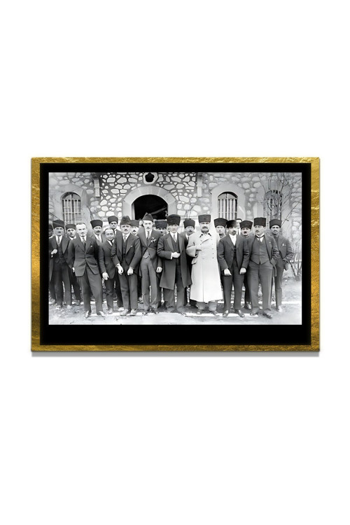 Yapay Zeka İle Yenilenmiş Atatürk Fotoğrafları Siyah Beyaz Cam Tablo, 3D Dekoratif Baskı 695