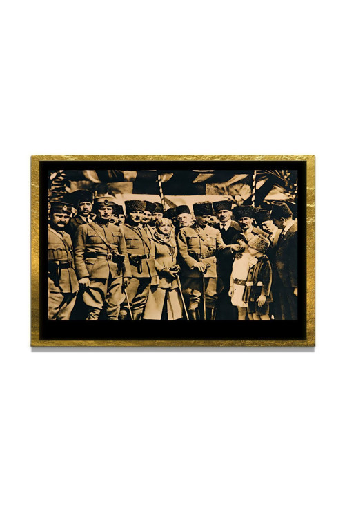 Yapay Zeka İle Yenilenmiş Atatürk Fotoğrafları Siyah Beyaz Cam Tablo, 3D Dekoratif Baskı 248