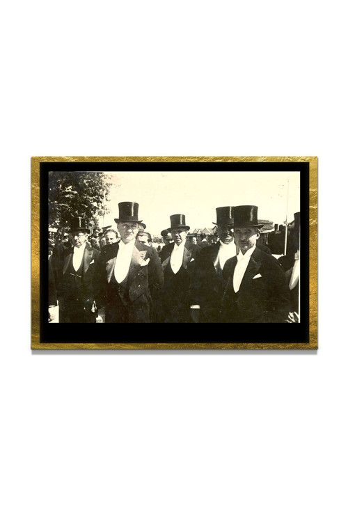 Yapay Zeka İle Yenilenmiş Atatürk Fotoğrafları Siyah Beyaz Cam Tablo, 3D Dekoratif Baskı 804