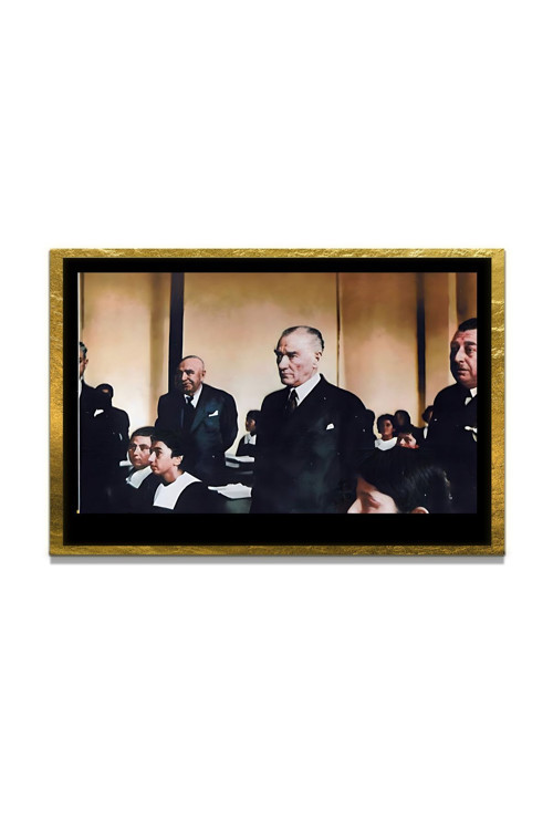 Yapay Zeka İle Yenilenmiş Atatürk Fotoğrafları Siyah Beyaz Cam Tablo, 3D Dekoratif Baskı 446