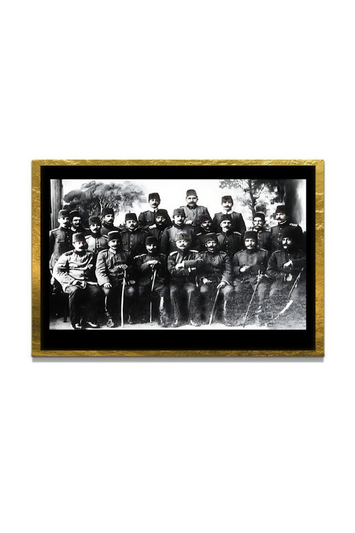 Yapay Zeka İle Yenilenmiş Atatürk Fotoğrafları Siyah Beyaz Cam Tablo, 3D Dekoratif Baskı 373